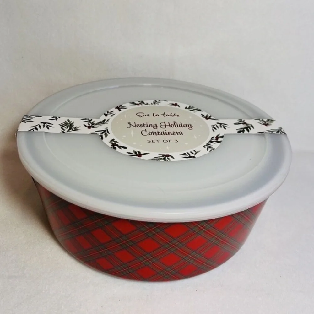 Sur La Table Red Tartan Plaid Melamine Neating Bowls & Lids